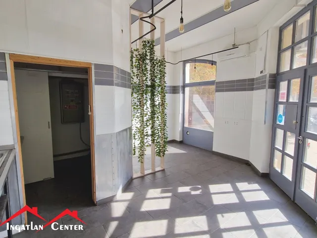 Eladó kereskedelmi és ipari ingatlan Békéscsaba, Belváros, Wlassics 24 nm