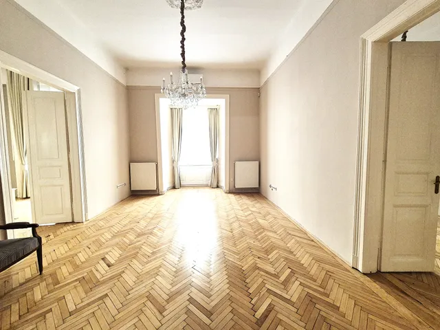 Eladó lakás Budapest VI. kerület 120 nm