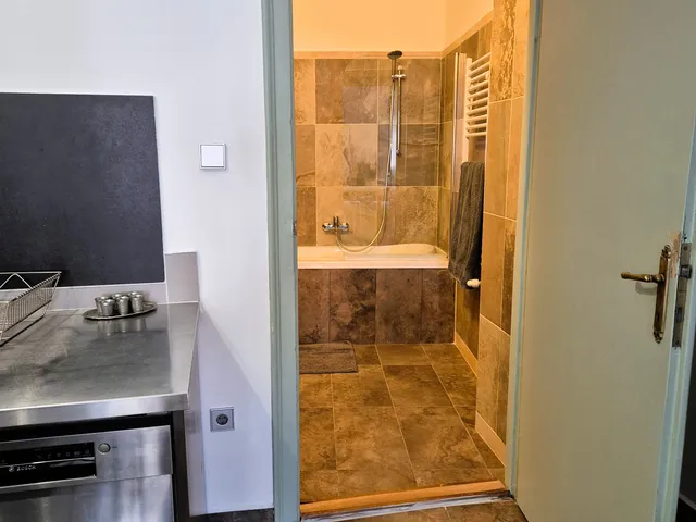 Eladó lakás Budapest VII. kerület, Belső-Erzsébetváros, Csányi utca 90 nm