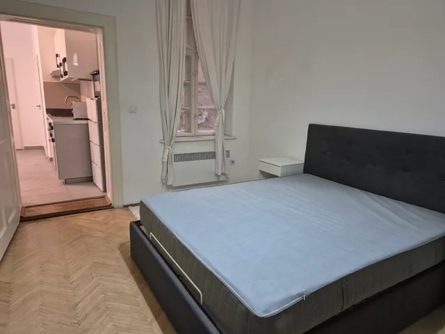 Eladó lakás Budapest VII. kerület, Belső-Erzsébetváros, Klauzál tér 15 61 nm