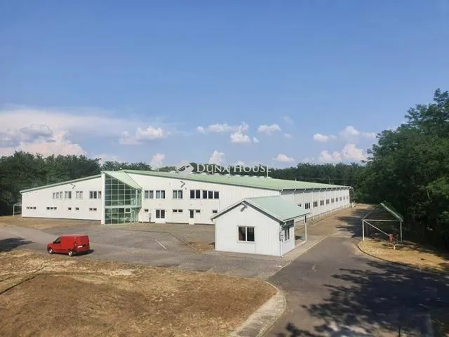 Eladó kereskedelmi és ipari ingatlan Baktalórántháza 5330 nm