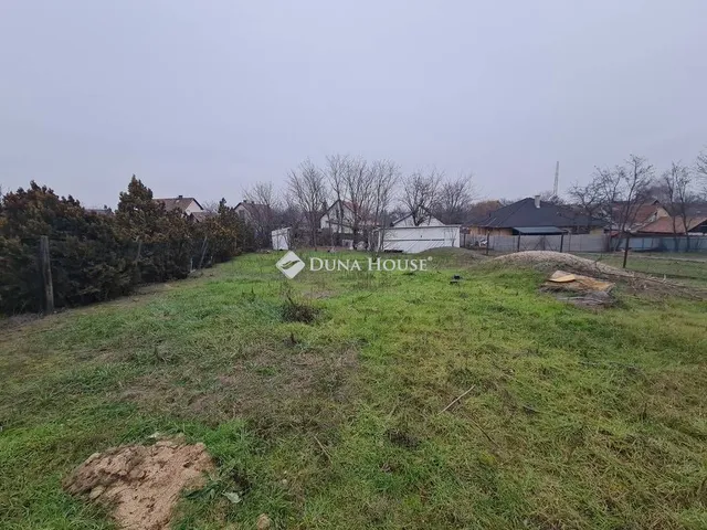 Eladó telek Gyál 913 nm