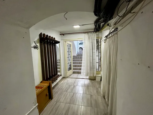 Kiadó kereskedelmi és ipari ingatlan Budapest VII. kerület 62 nm