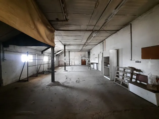 Kiadó kereskedelmi és ipari ingatlan Gyál, Bánki Donát utca 350 nm