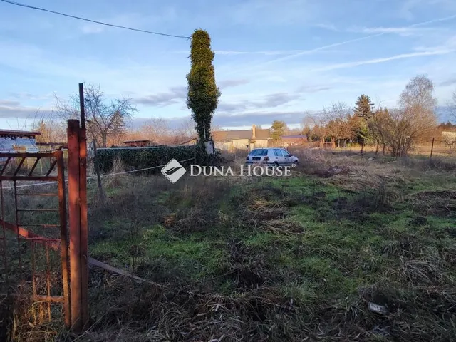 Eladó telek Cegléd, Dézsa utca 1003 nm