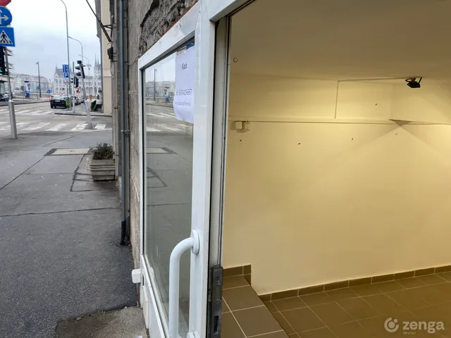Kiadó kereskedelmi és ipari ingatlan Budapest I. kerület, Víziváros I. ker. 18 nm