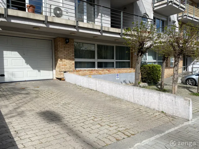 Kiadó garázs Budapest XII. kerület, Krisztinaváros XII. ker. 17 nm