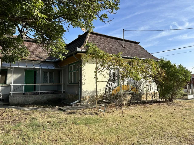 Eladó ház Albertirsa, Szép környezet 65 nm