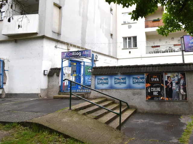 Eladó kereskedelmi és ipari ingatlan Miskolc, Dél-Kilián 59 nm