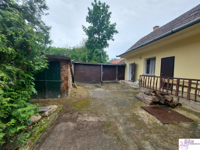 Eladó ház Zebegény 245 nm