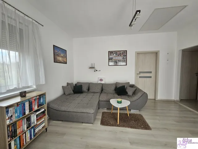 Eladó lakás Vác 45 nm