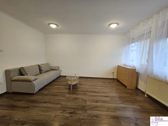 Kiadó lakás Vác 39 nm
