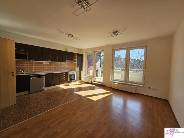 Kiadó lakás Vác 58 nm