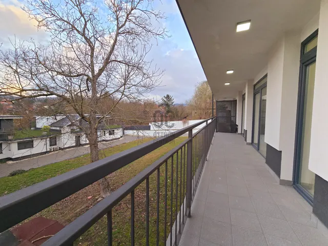 Eladó lakás Budapest II. kerület, Máriaremete 97 nm