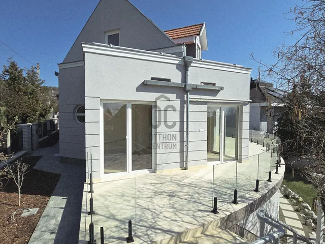 Eladó ház Budakeszi 290 nm