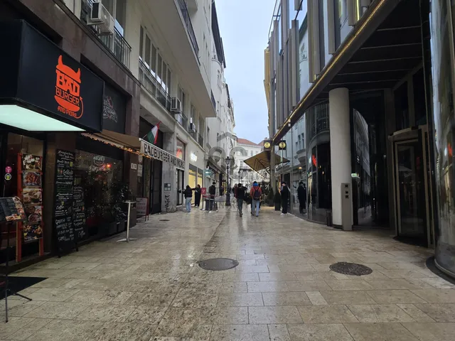 Eladó lakás Budapest V. kerület, Belváros, Fehér Hajó utca 86 nm