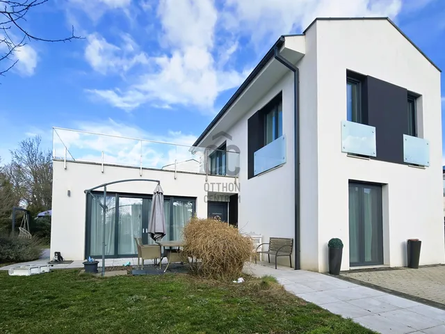 Eladó ház Budapest II. kerület, Pesthidegkút-Ófalu 172 nm