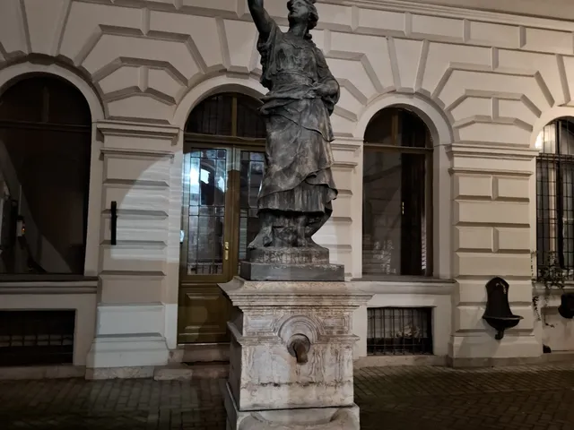 Eladó lakás Budapest VI. kerület 90 nm