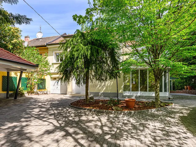 Eladó ház Budapest II. kerület, Kurucles 303 nm