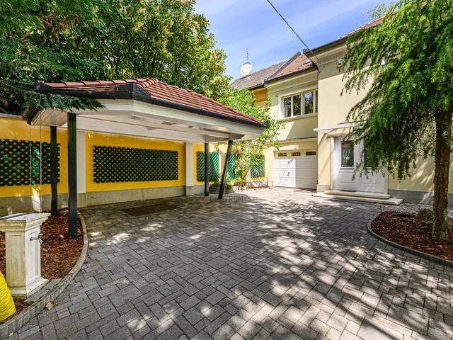 Eladó ház Budapest II. kerület, Kurucles 303 nm