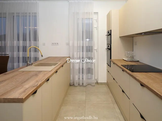 Kiadó ház Nyíregyháza, Kertváros 122 nm