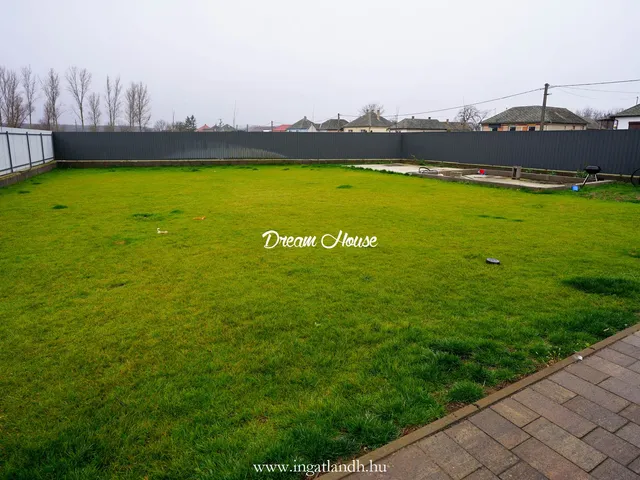 Eladó ház Sényő 108 nm