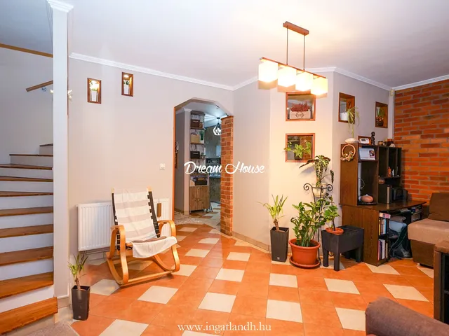 Eladó ház Nyíregyháza, Bujtos 104 nm