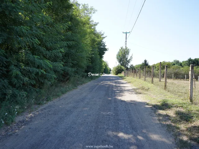 Eladó telek Nyíregyháza, Felsőpázsit 1240 nm