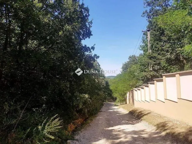 Eladó telek Érd 4282 nm