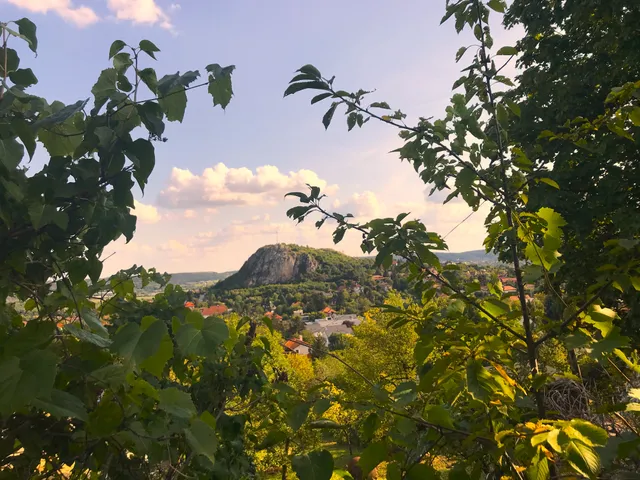 Eladó telek Budaörs 1720 nm