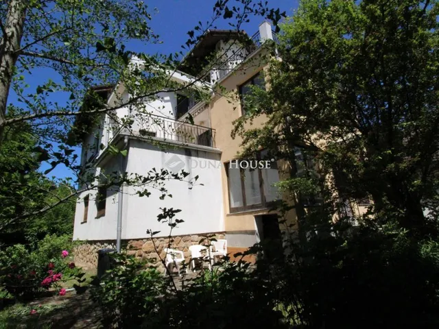 Eladó ház Budakeszi 270 nm