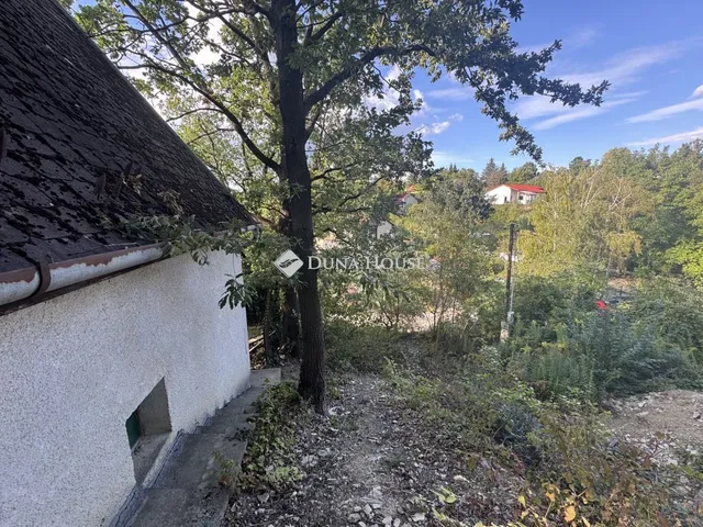 Eladó telek Budakeszi 684 nm