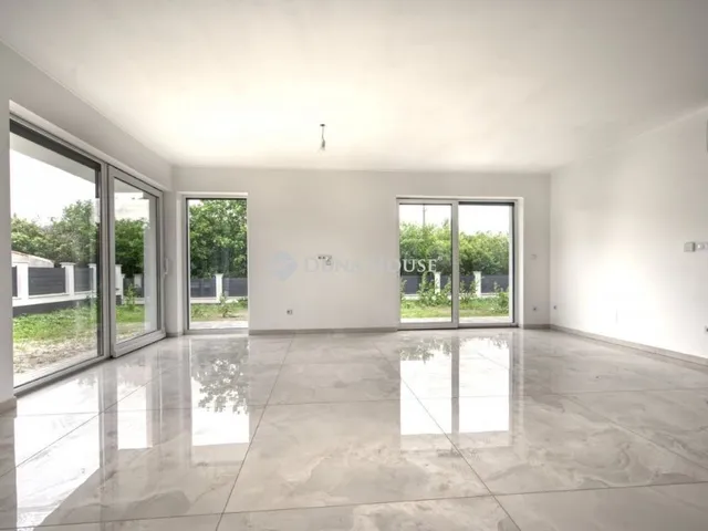 Eladó ház Herceghalom 189 nm