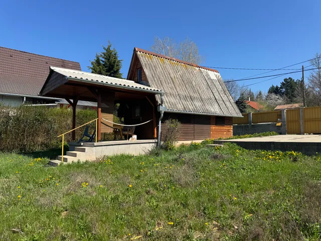 Eladó telek Budakeszi 724 nm