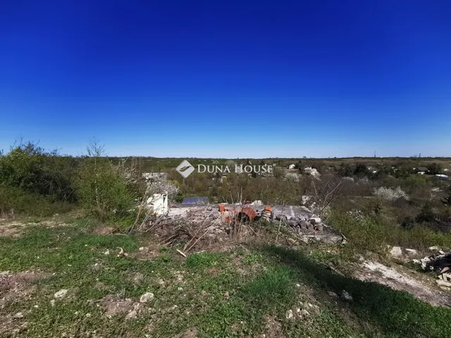 Eladó telek Törökbálint 1281 nm