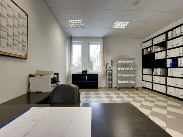 Kiadó kereskedelmi és ipari ingatlan Budakeszi 98 nm