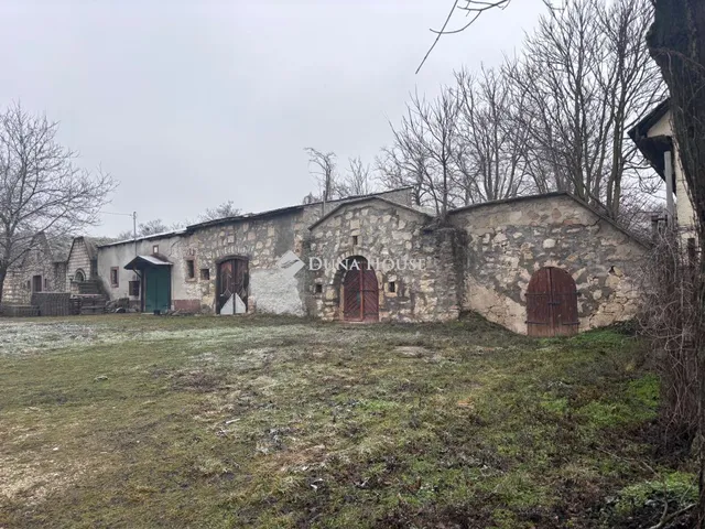 Eladó mezőgazdasági ingatlan Perbál, Petőfi Sándor utca 396 nm