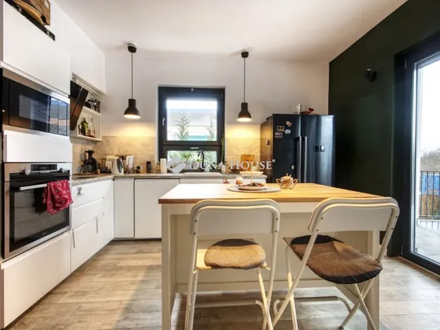 Eladó ház Telki 140 nm