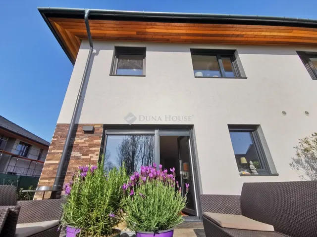 Eladó lakás Telki 107 nm