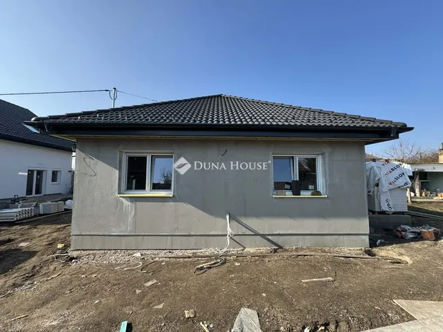 Eladó ház Bicske 92 nm