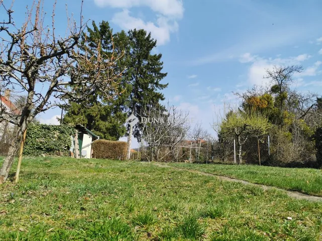 Eladó telek Budakeszi 971 nm