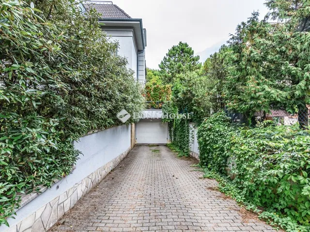 Eladó lakás Budapest XII. kerület, Szanatórium utca 139 nm