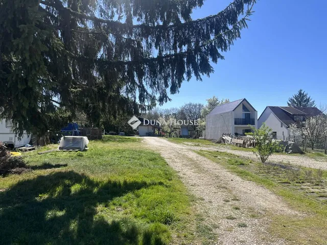 Eladó telek Budakeszi 2762 nm