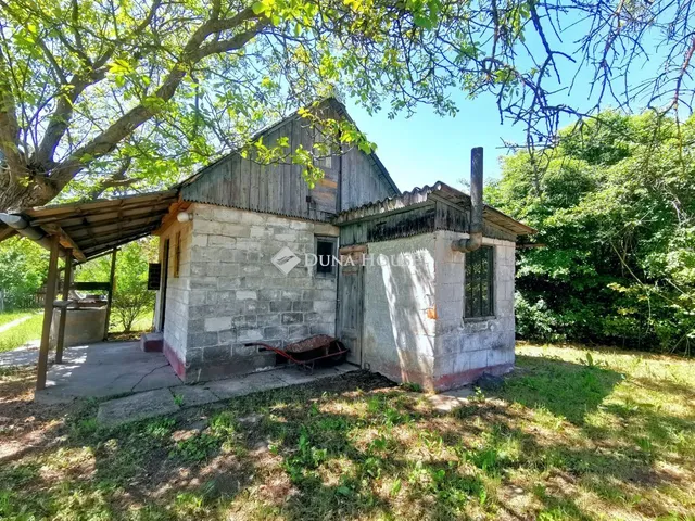 Eladó telek Budaörs 960 nm