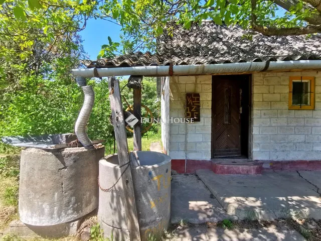 Eladó telek Budaörs 960 nm