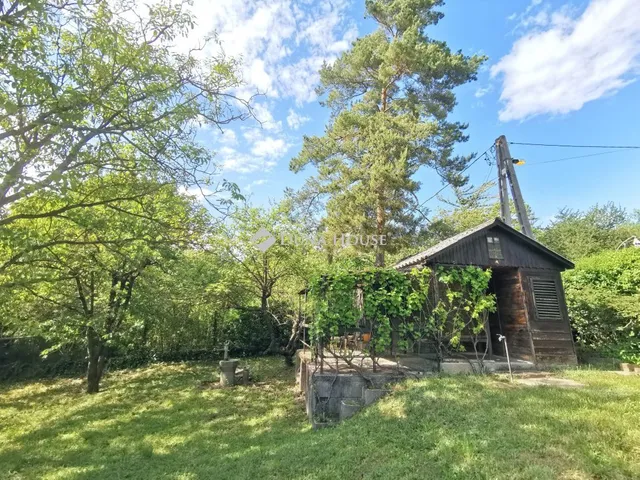 Eladó telek Budakeszi 813 nm