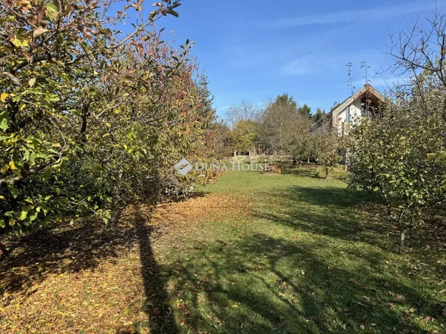 Eladó telek Budakeszi 1050 nm