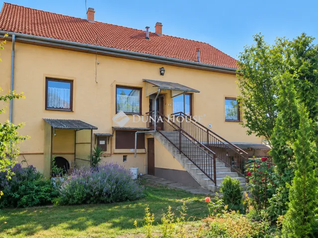 Eladó ház Budakeszi 270 nm