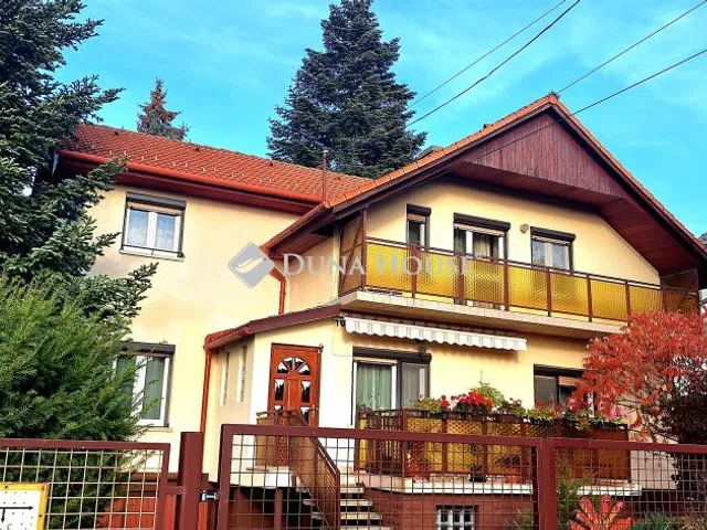 Eladó ház Budakeszi 200 nm