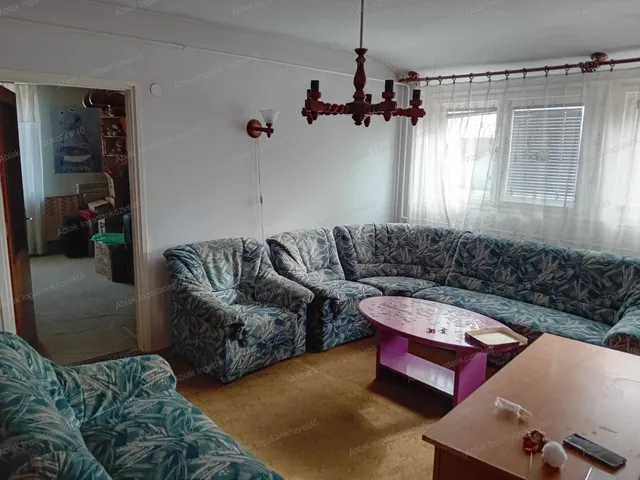 Eladó ház Kecskemét, Rendőrfalu 140 nm